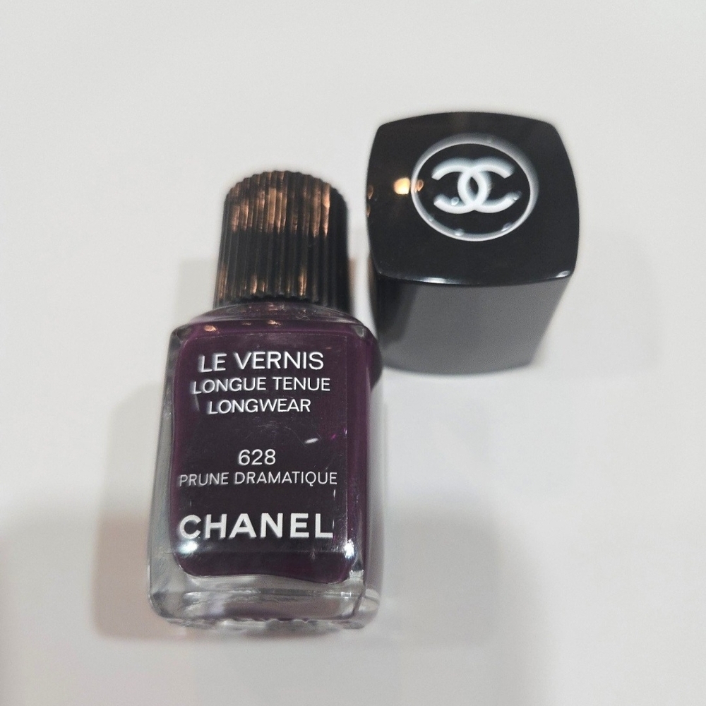 Chanel 7 Pieces Nail Polish Sets: 5×Le Vernis Nail Polish+Le Gel Top Coat+ Pouch - Picture 9 of 12